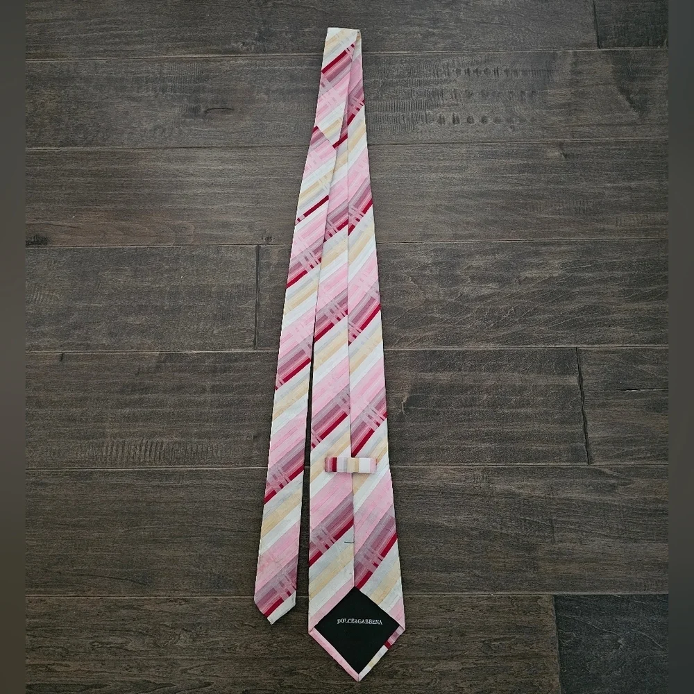 Beautiful 100% Silk Italian Dolce & Gabbena Pink and Red Striped Tie